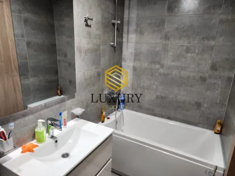 Izdavanje, dvosoban stan, 69m², Master Kvart, Podgorica - image 10