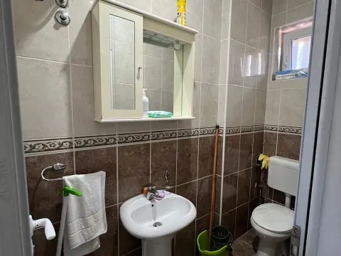 Izdavanje, poslovni prostor, 45m², Centar, Budva - image 6