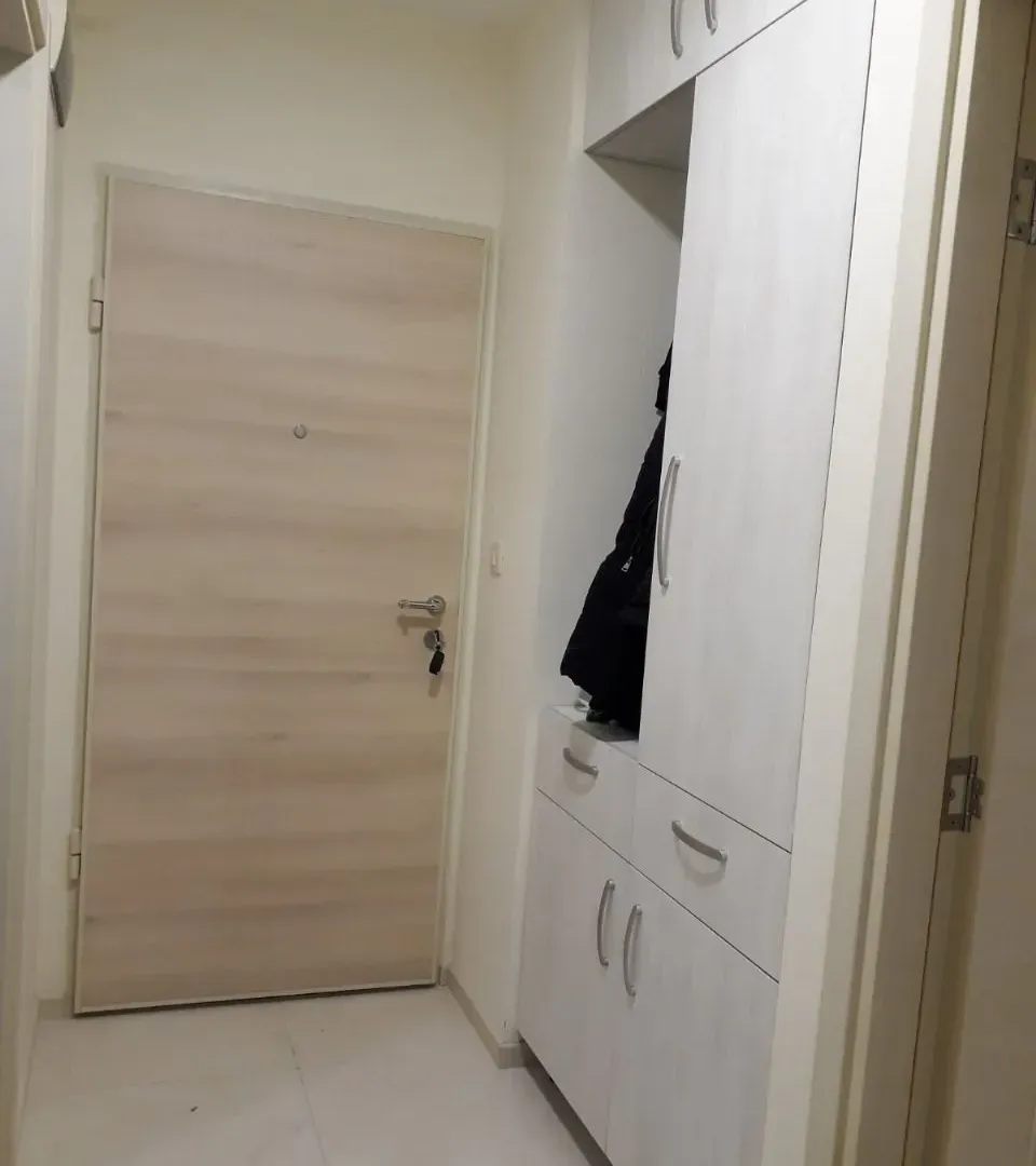 Izdavanje, jednosoban stan, 44m², Zagorič, Podgorica