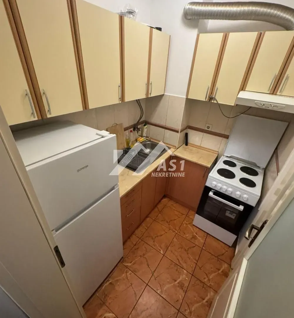 Izdavanje, dvosoban stan, 51m², Grbavica, Novi Sad Sve Podlokacije