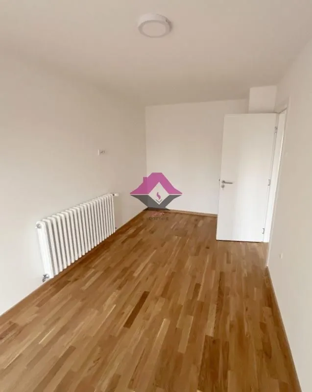 Prodaja, trosoban stan, 89m², Sremska Kamenica, Petrovaradin