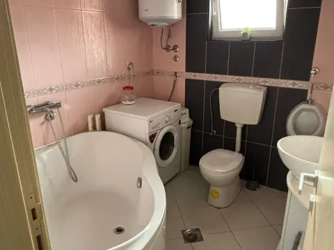 Prodaja, kuća, 150m², Stari Aerodrom, Podgorica - image 9