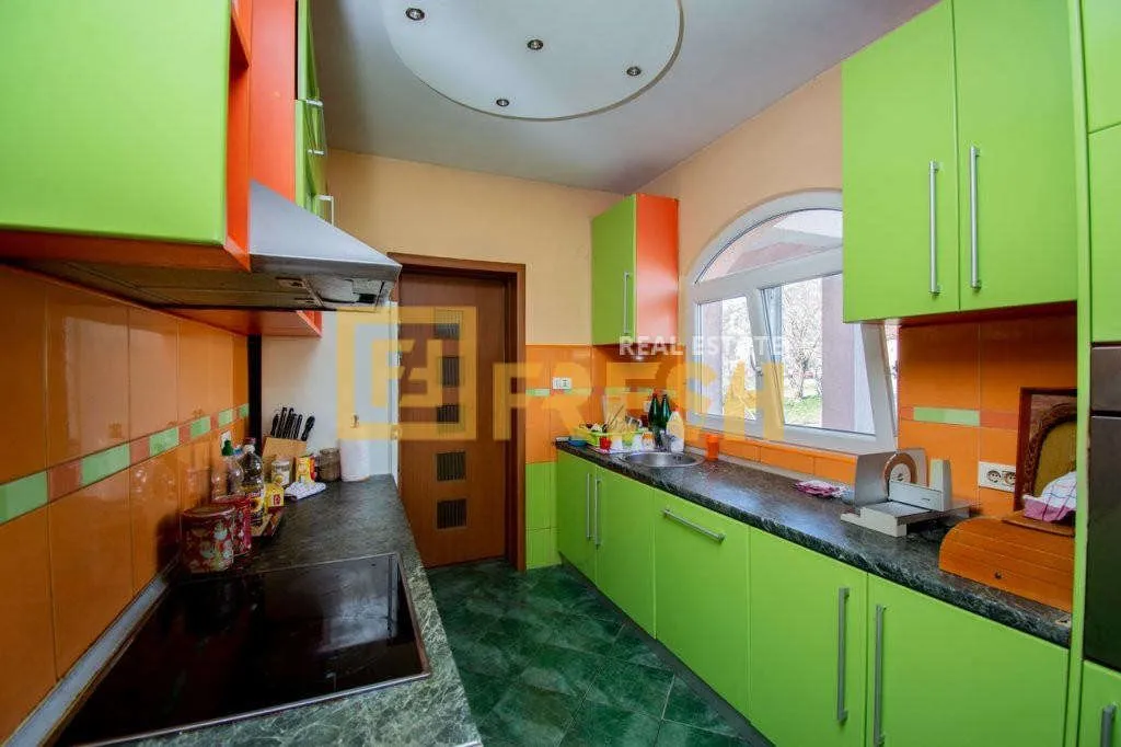Sale, house, 180m², Donja Gorica, Podgorica