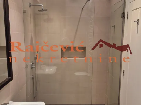 Izdavanje, trosoban stan, 98m², Stari Grad, Beograd - image 10