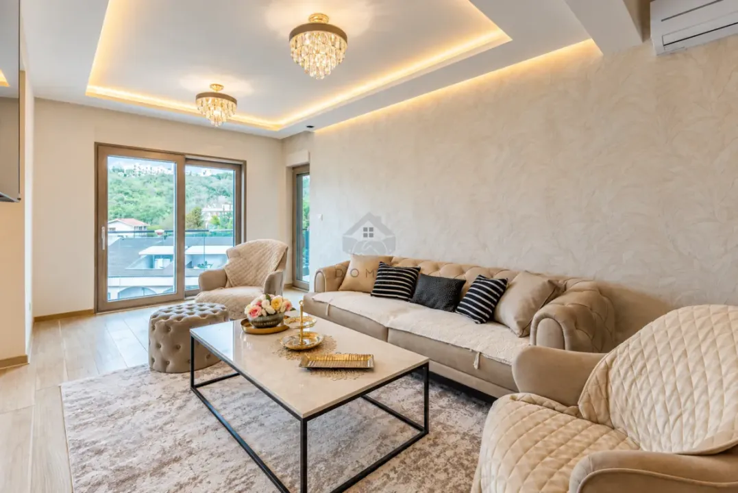Izdavanje, dvosoban stan, 100m², Pržno, Budva