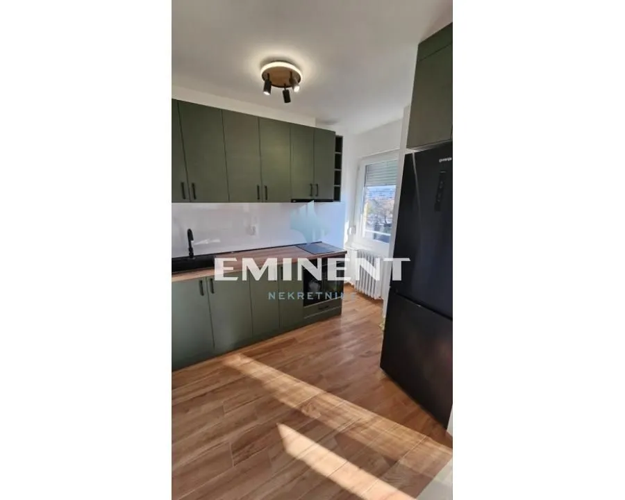 Rent, three bedroom apartment, 69m², Novi Beograd Sve Podlokacije, Beograd