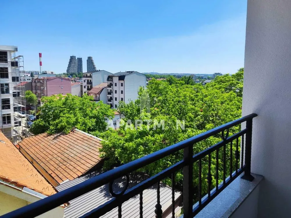 Prodaja, trosoban stan, 77m², Cvetkova Pijaca, Zvezdara Sve Podlokacije