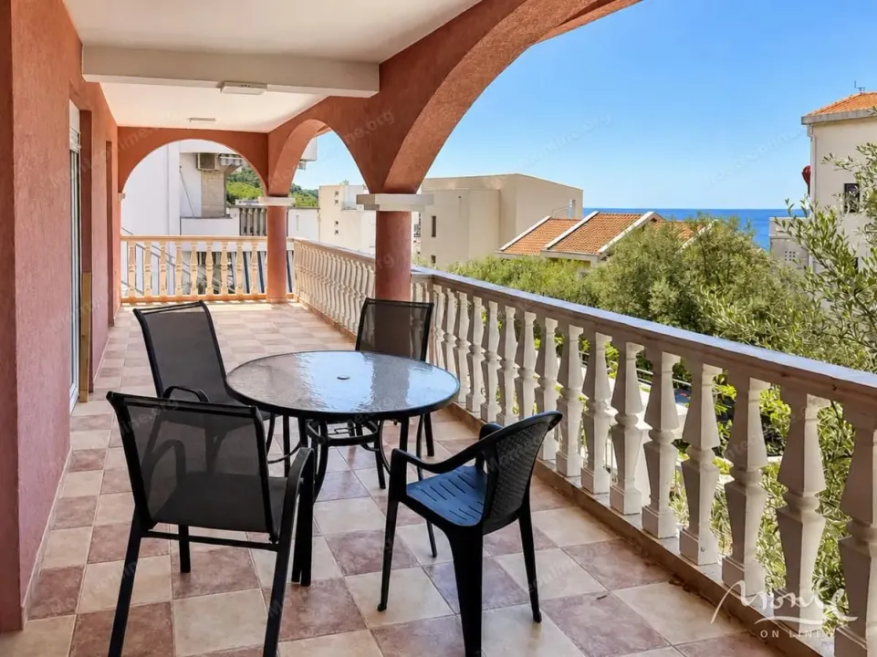 Sale, two bedroom apartment, 87m², Pržno, Budva