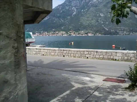 Sale, house, 241m², Stoliv, Kotor - image 2