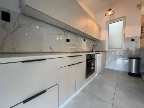 Izdavanje, četvorosoban stan, 189m², Spens, Novi Sad Sve Podlokacije - image 14