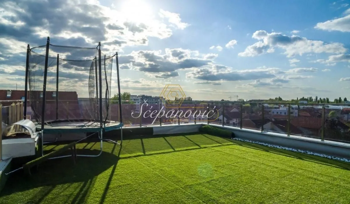 Sale, four bedroom apartment, 113m², Bulevar patrijarha Pavla, Novi Sad Sve Podlokacije