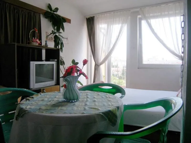 Prodaja, dvosoban stan, 108m², Budva, Crna Gora