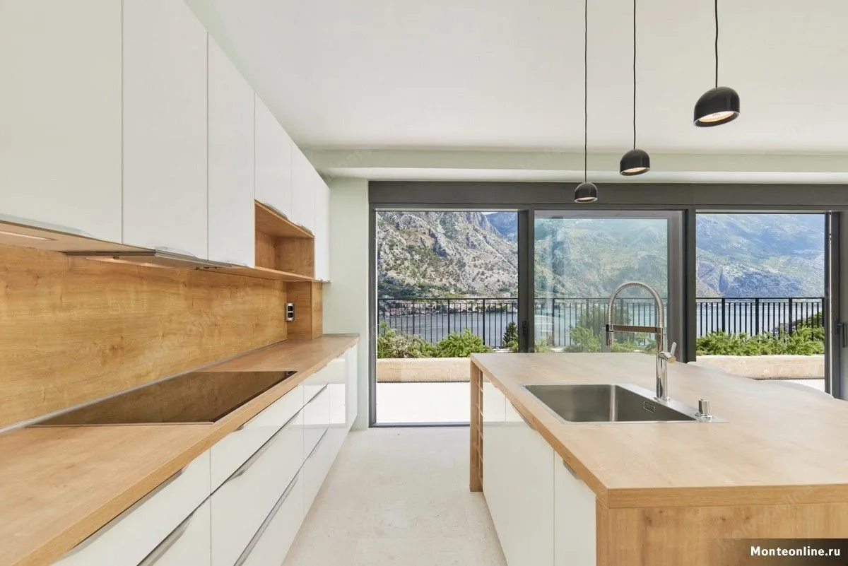 Sale, house, 479m², Prčanj, Kotor