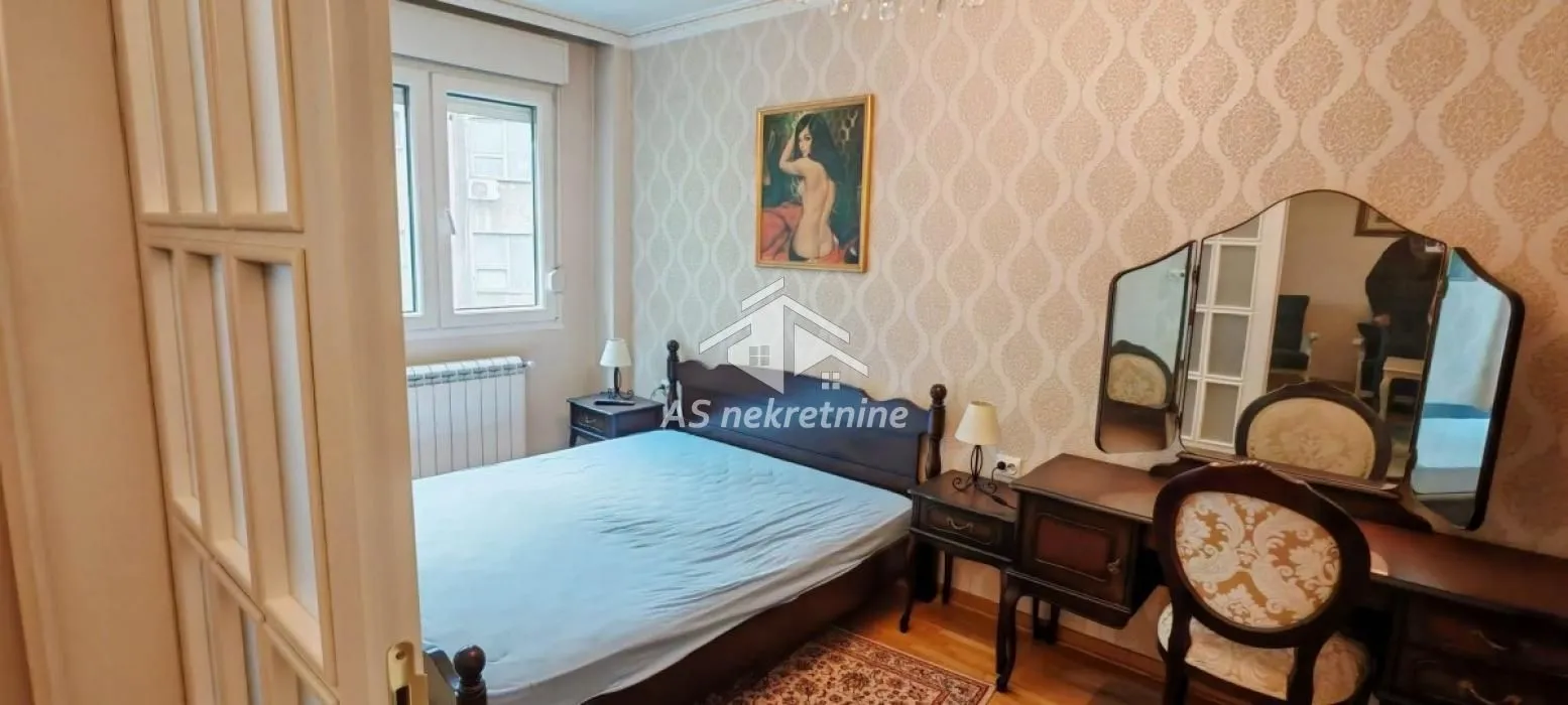 Prodaja, dvosoban stan, 62m², Stari Grad, Beograd