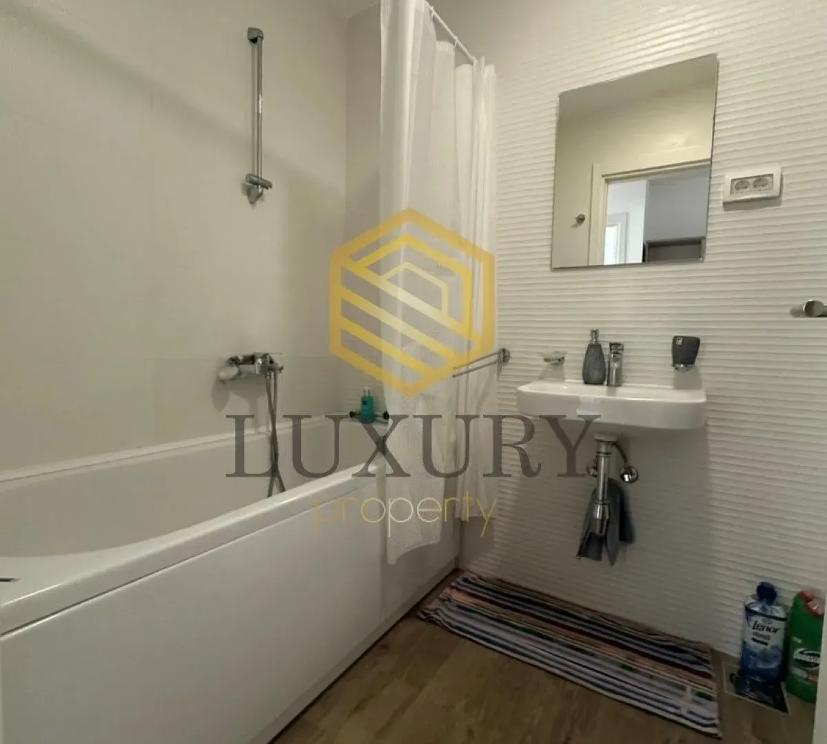 Rent, one bedroom apartment, 41m², Pobrežje, Podgorica