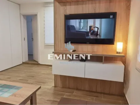 Rent, two bedroom apartment, 47m², Zvezdara Sve Podlokacije, Beograd - image 9