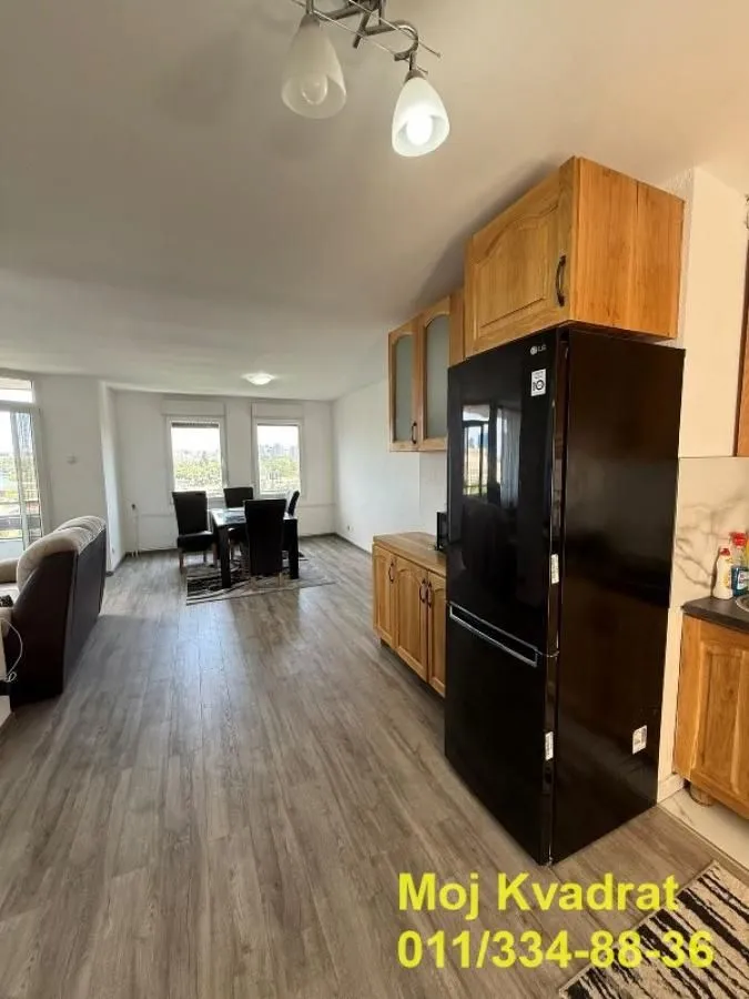 Izdavanje, trosoban stan, 89m², Novi Beograd Blok 19, Novi Beograd Sve Podlokacije