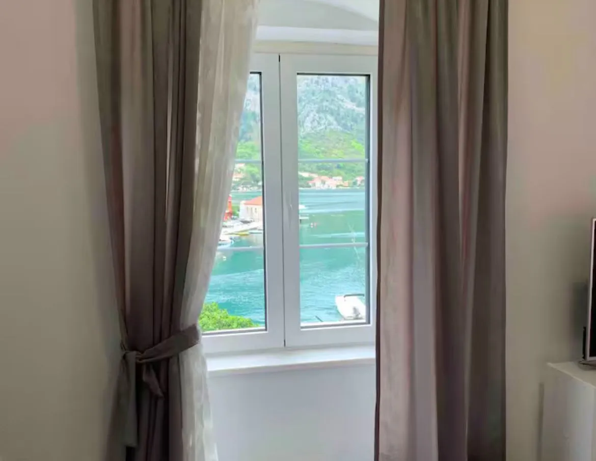 Sale, one bedroom apartment, 42m², Stari Grad Kotor, Kotor