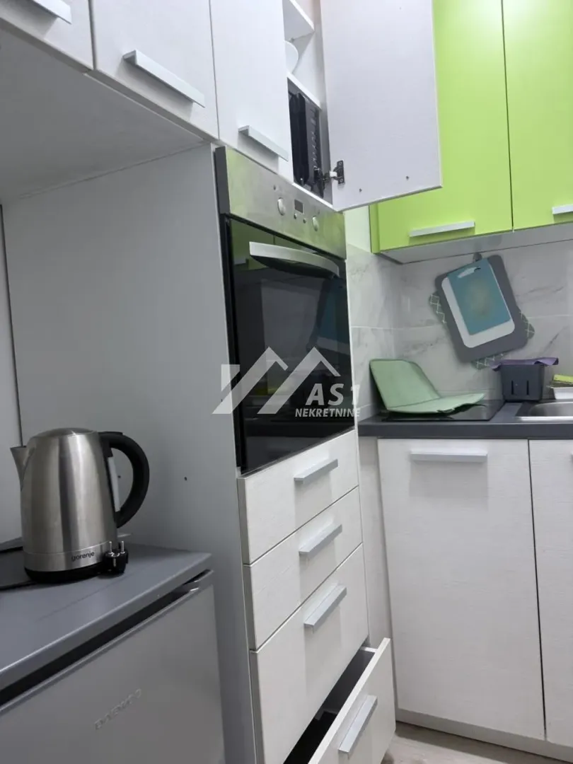 Izdavanje, jednosoban stan, 33m², Liman 3, Novi Sad Sve Podlokacije
