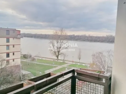 Rent, two bedroom apartment, 65m², Stari Grad, Beograd - image 11