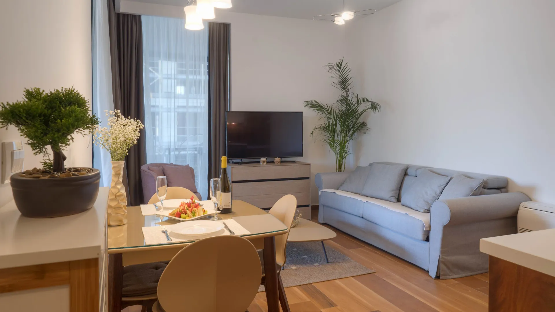 Rent, one bedroom apartment, 50m², Centar, Budva