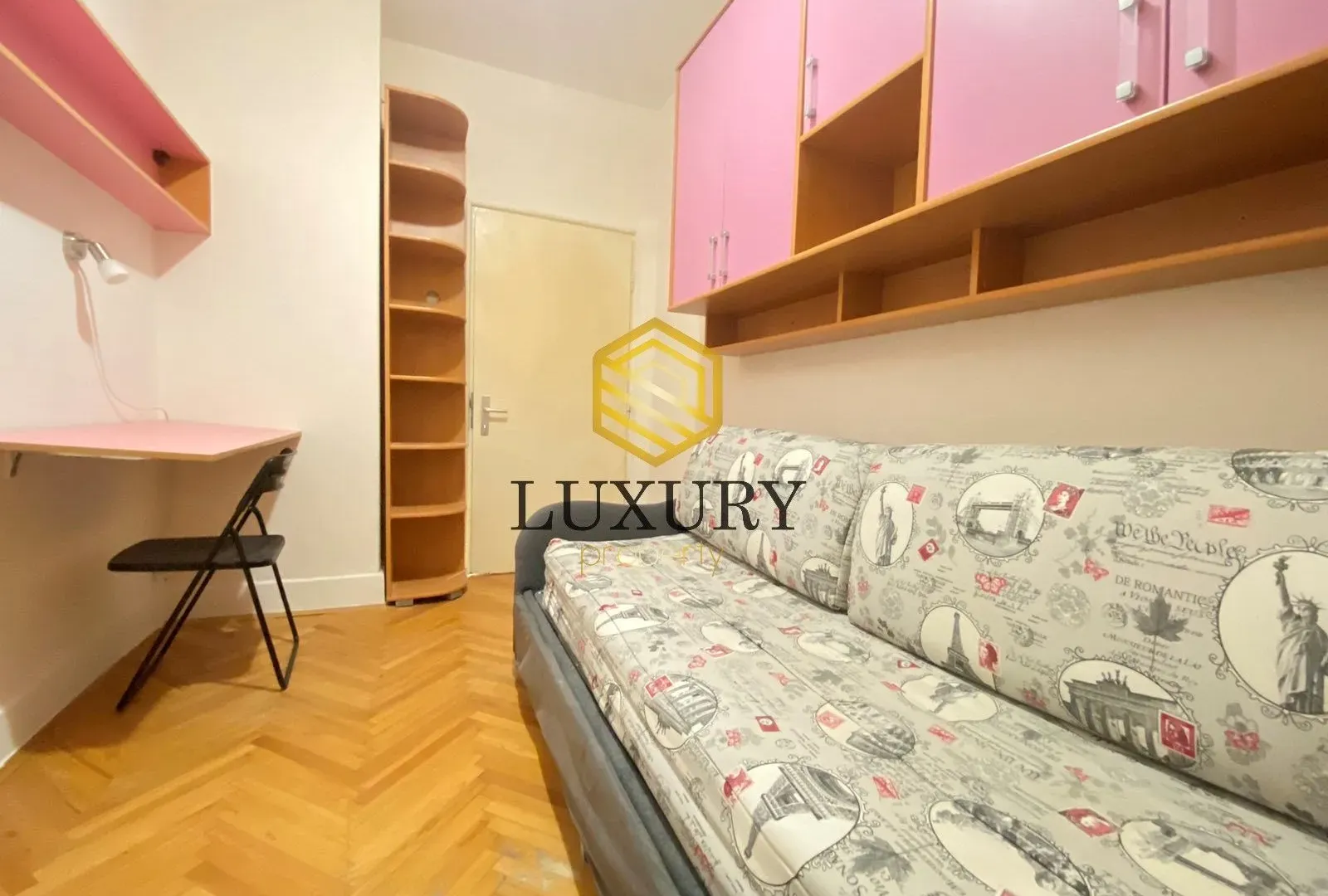 Izdavanje, dvosoban stan, 68m², Centar, Podgorica