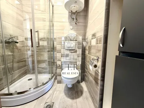 Izdavanje, dvosoban stan, 56m², City Kvart, Podgorica - image 11