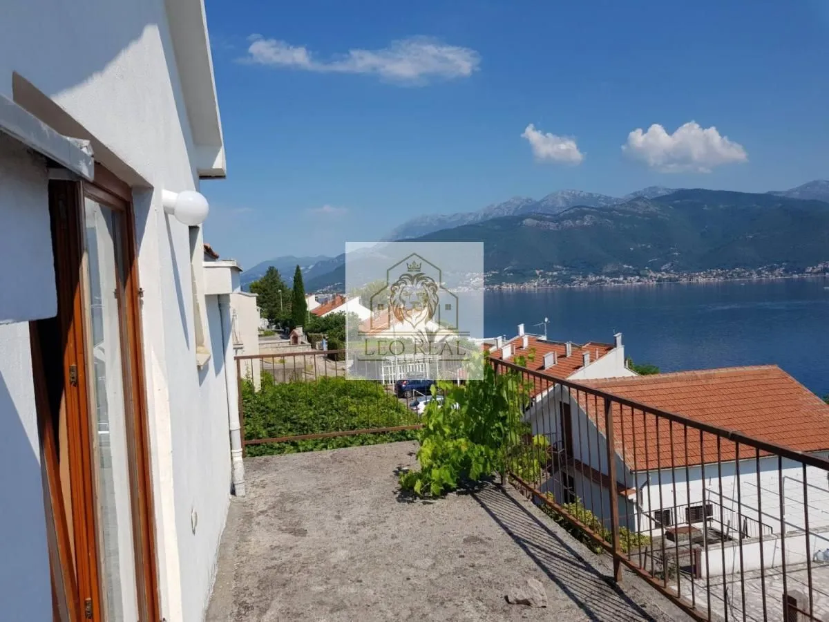 Prodaja, kuća, 104m², Krašići, Tivat