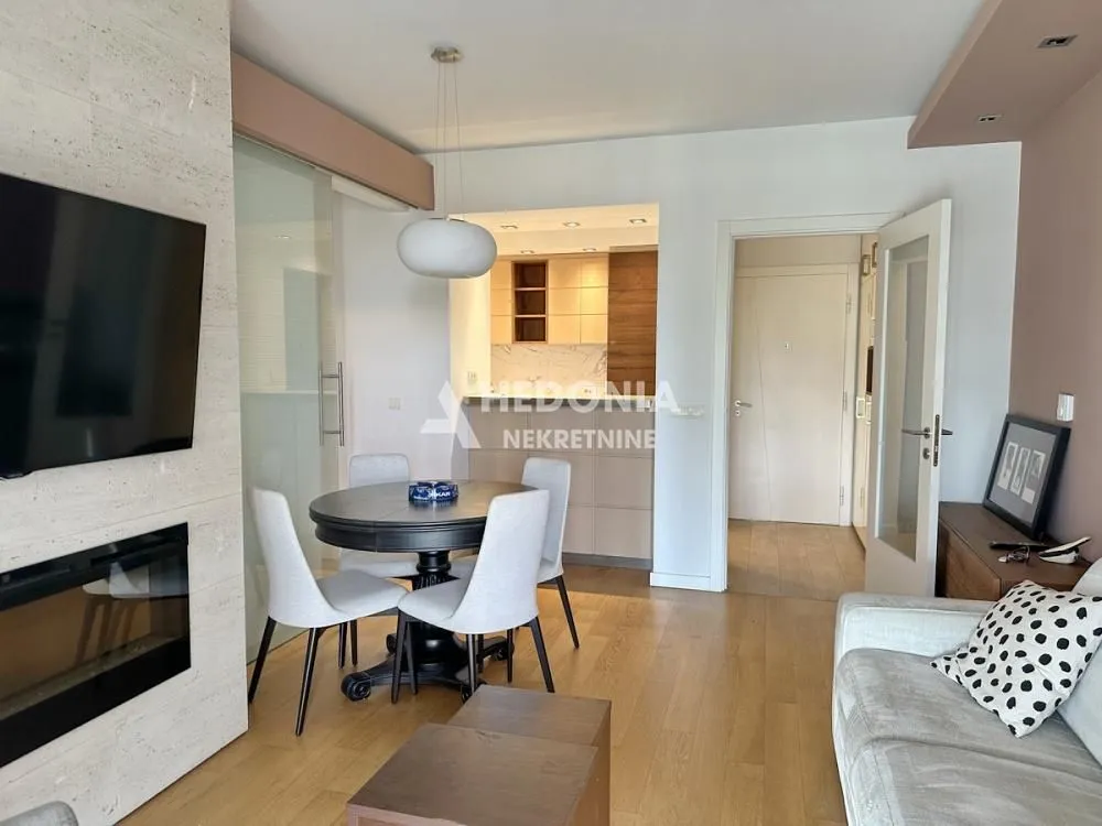 Sale, two bedroom apartment, 51m², Novi Beograd Blok 65, Novi Beograd Sve Podlokacije