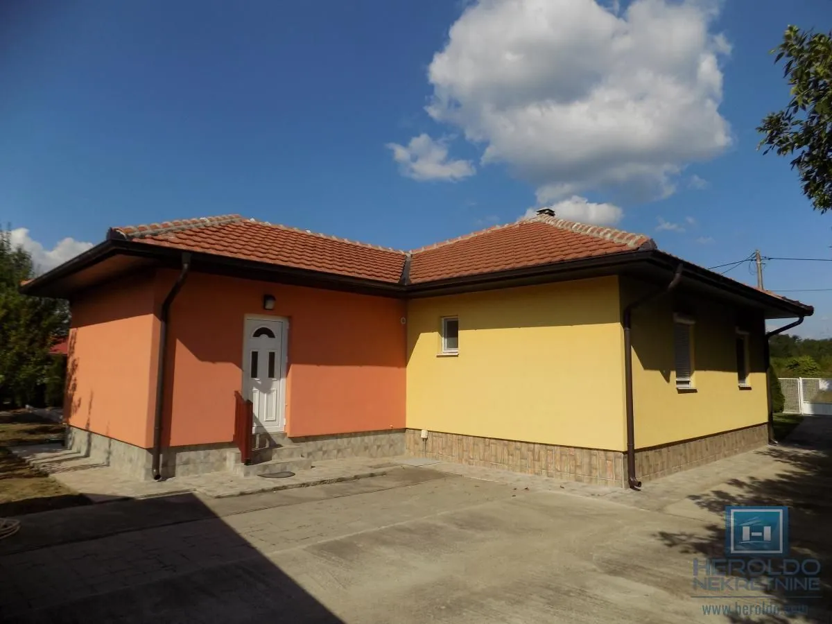 Sale, house, 96m², Karadjordjevo brdo, Paraćin