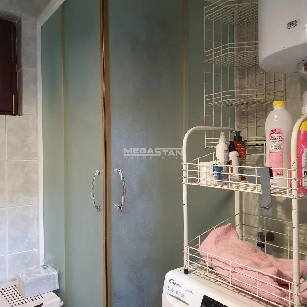 Sale, house, 84m², Uciteljsko Naselje, Zvezdara Sve Podlokacije
