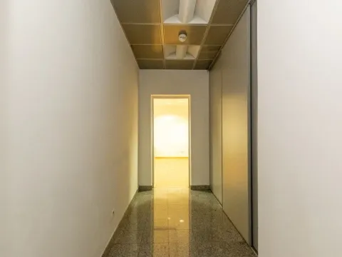 Rent, office space, 147m², Momišići, Podgorica - image 7