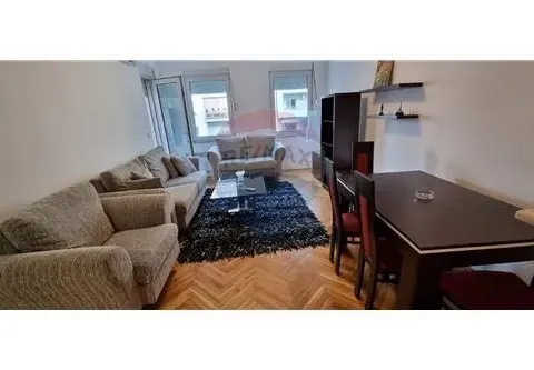 Izdavanje, jednosoban stan, 43m², Blok 9, Podgorica - image 16