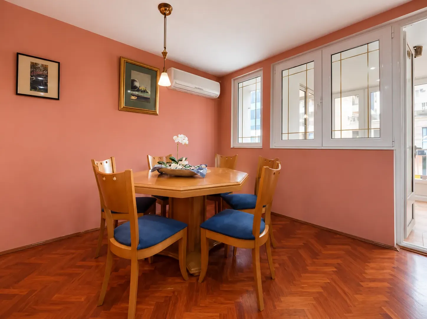 Rent, two bedroom apartment, 100m², Centar, Budva