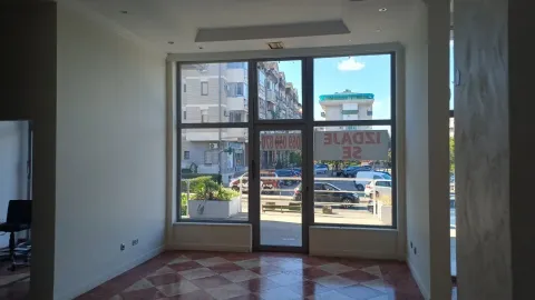 Rent, office space, 125m², Stari Aerodrom, Podgorica - image 6