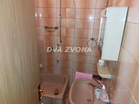 Sale, house, 400m², Sremska Kamenica, Petrovaradin - image 16