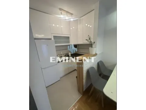 Izdavanje, trosoban stan, 53m², Lion, Zvezdara Sve Podlokacije - image 5