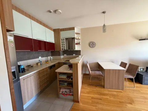 Izdavanje, stan, 50m², City Kvart, Podgorica - image 3