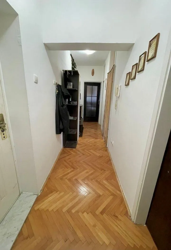 Prodaja, jednosoban stan, 61m², Stari Aerodrom, Podgorica