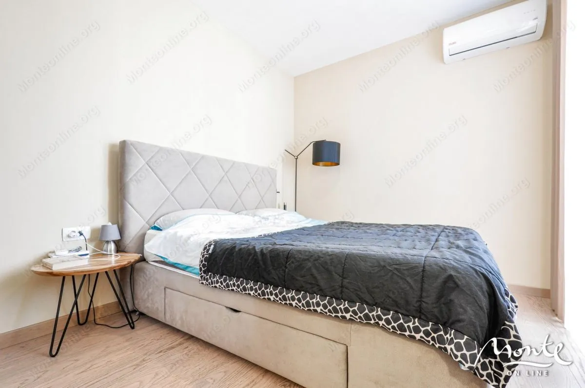 Prodaja, jednosoban stan, 54m², Tivat, Crna Gora