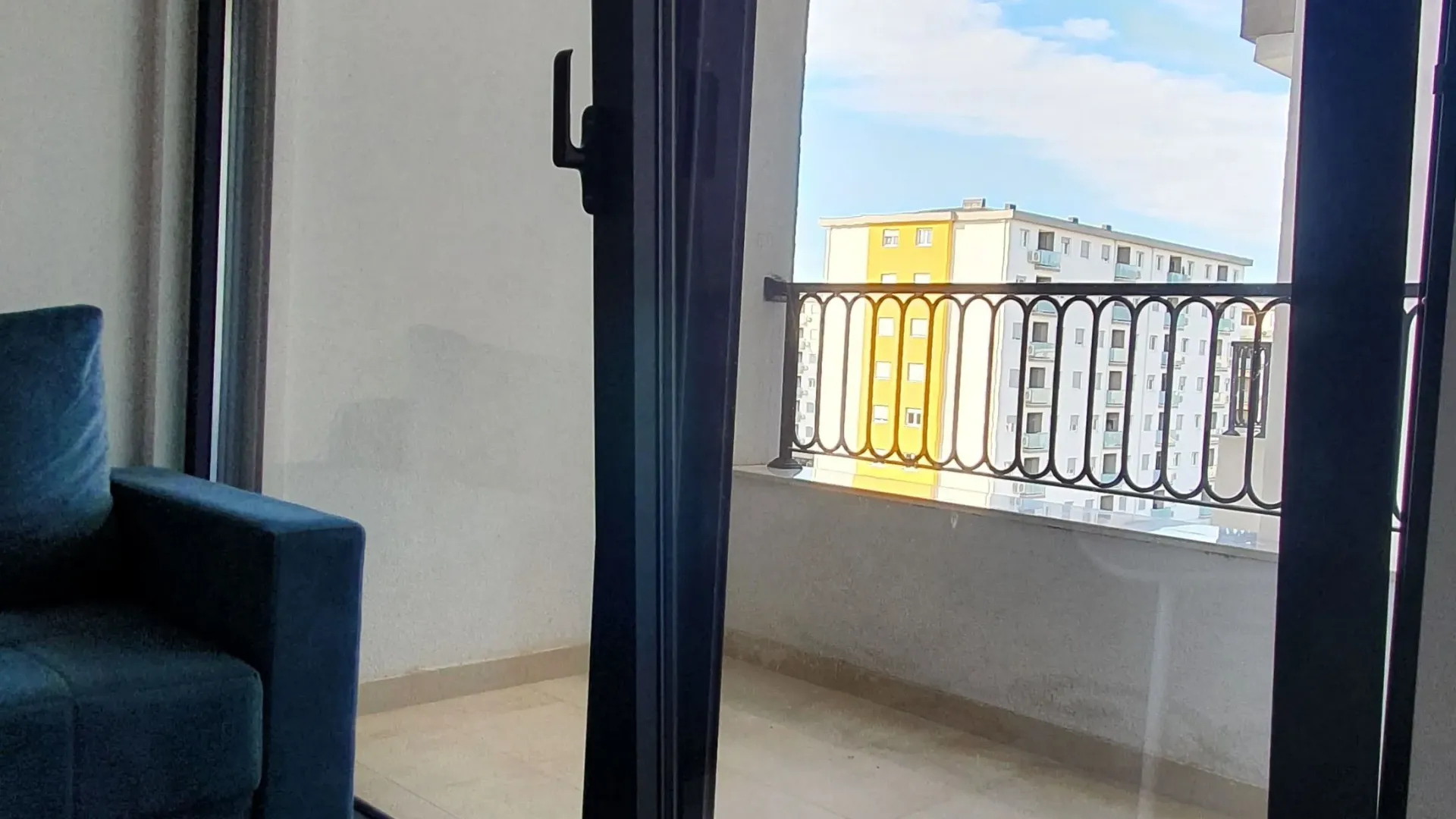 Sale, studio apartment, 30m², Pobrežje, Podgorica