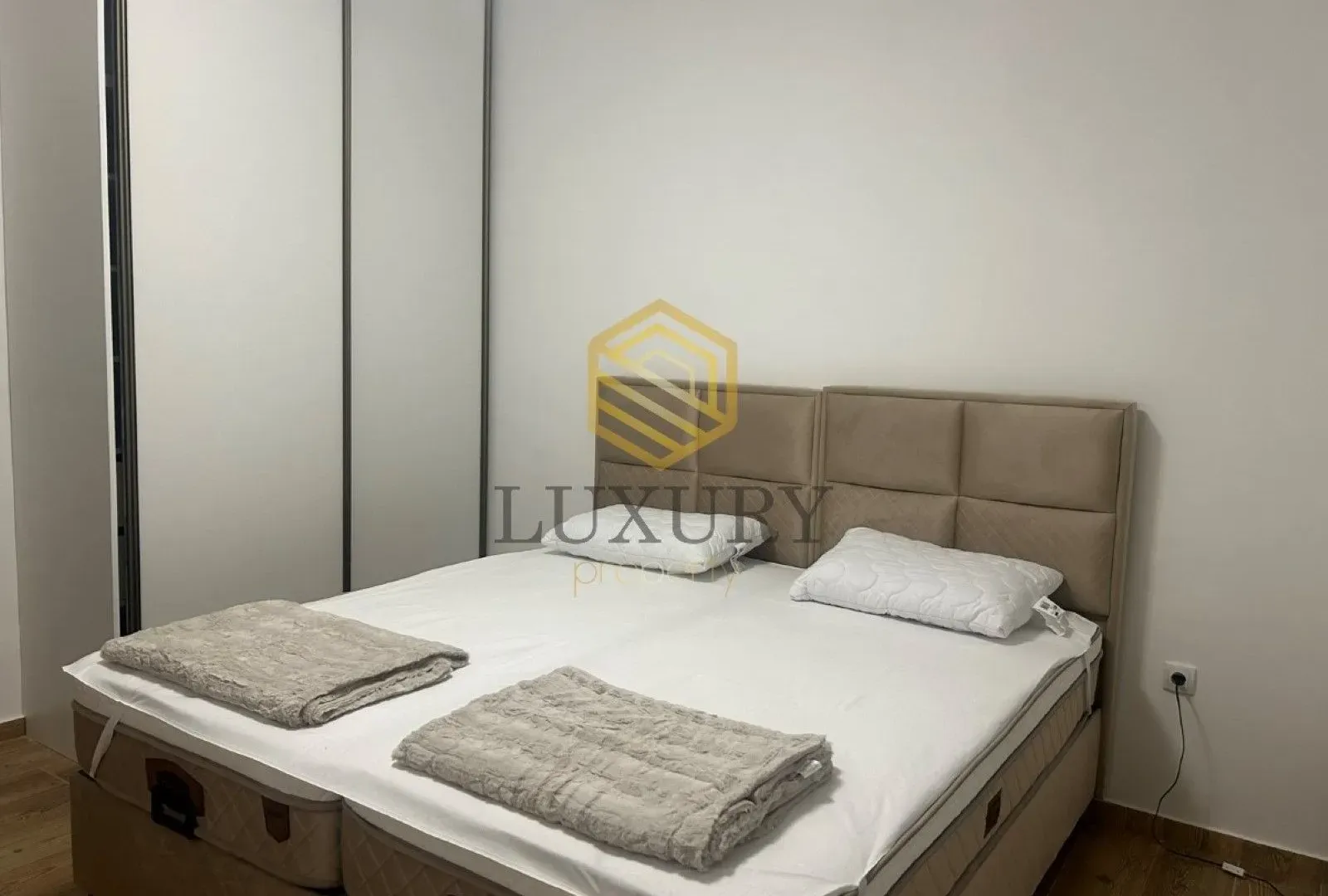 Rent, two bedroom apartment, 68m², Stari Aerodrom, Podgorica