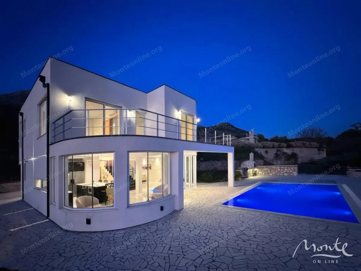 Prodaja, kuća, 240m², Dobre Vode, Bar