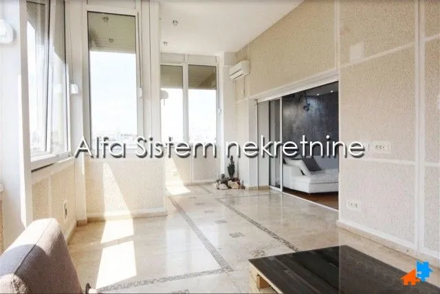 Rent, four bedroom apartment, 140m², Đeram Pijaca, Beograd