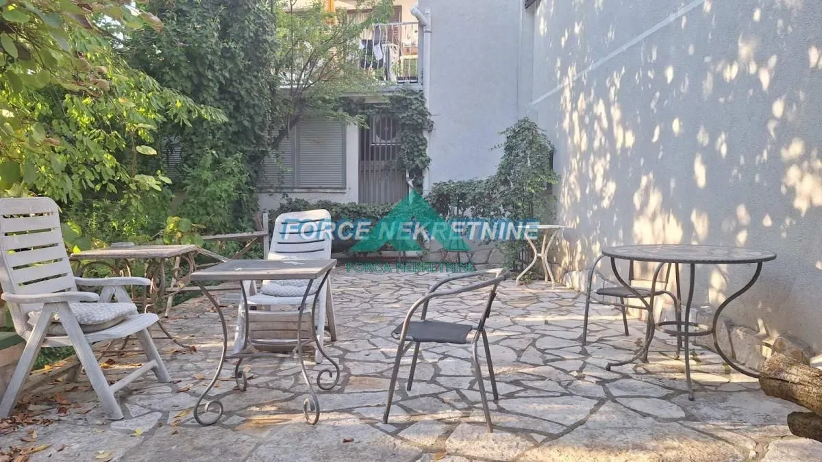 Sale, four bedroom apartment, 104m², Voždovac Sve Podlokacije, Beograd