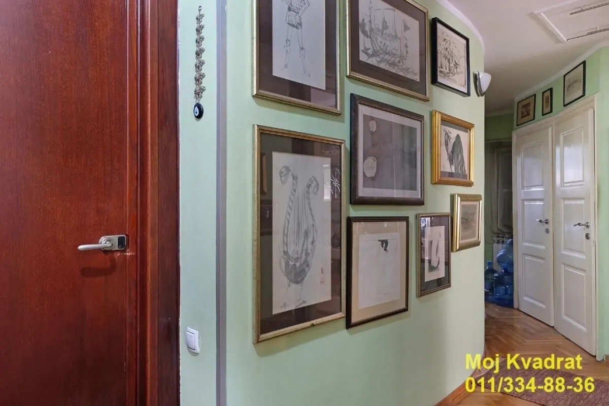 Prodaja, trosoban stan, 110m², Stari Grad, Beograd