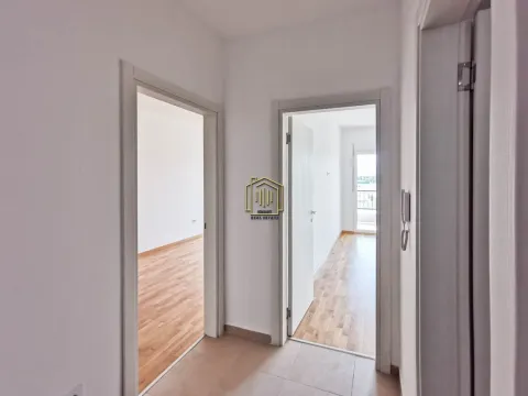 Rent, one bedroom apartment, 49m², Stari Aerodrom, Podgorica - image 6