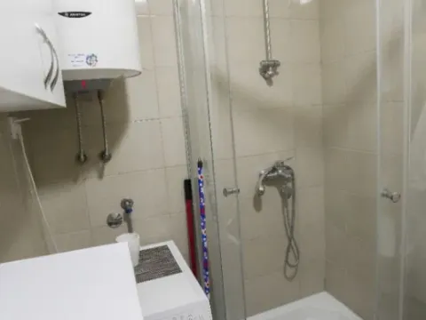 Izdavanje, jednosoban stan, 50m², Seljanovo, Tivat - image 9