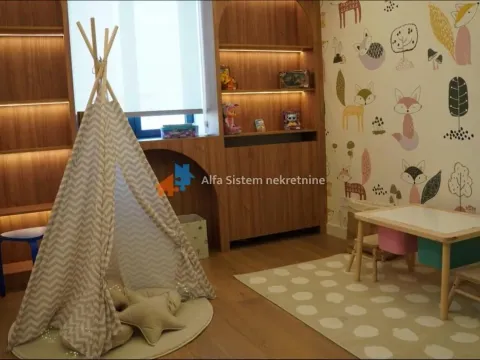 Izdavanje, stan, 200m², Savski Venac, Beograd - image 20