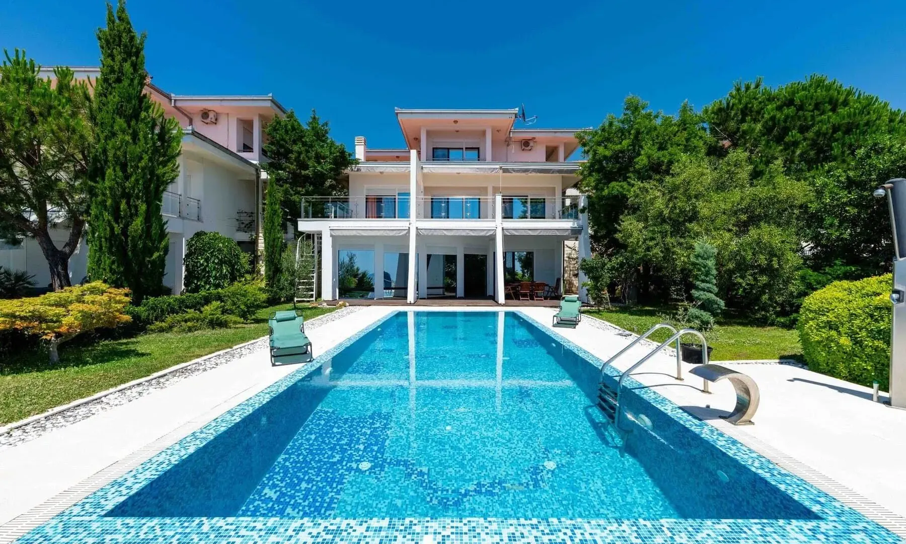 Sale, house, 416m², Utjeha, Bar